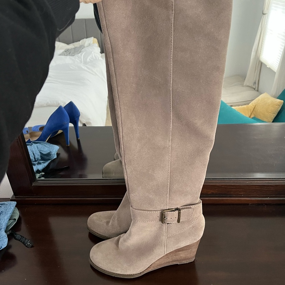 Knee high sole society boots